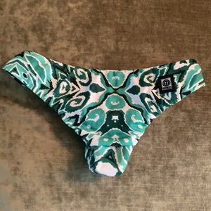 JOLYN weston bikini Bottoms small